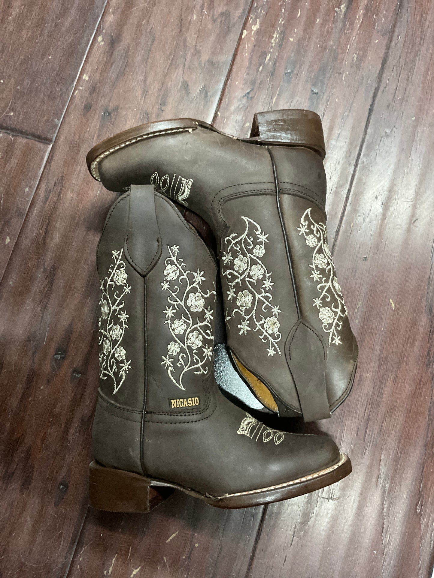 Nicasio girls boots crazy flowers brown