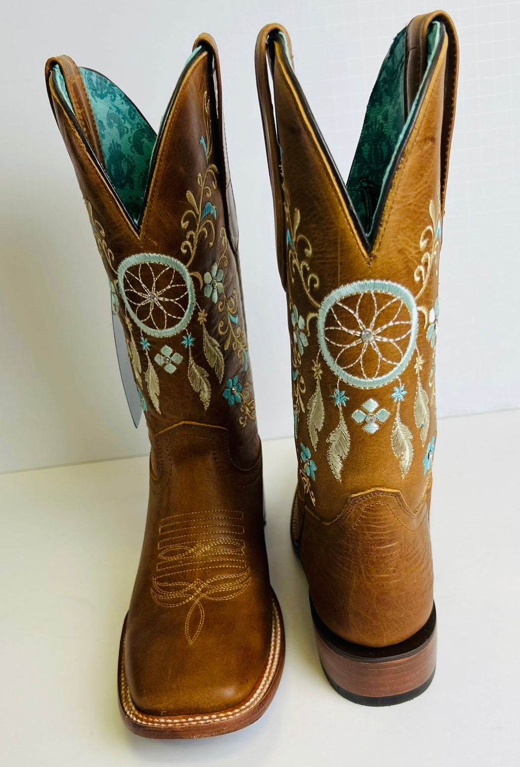 Arango Dreamcatcher Honey Women’s Western Boots