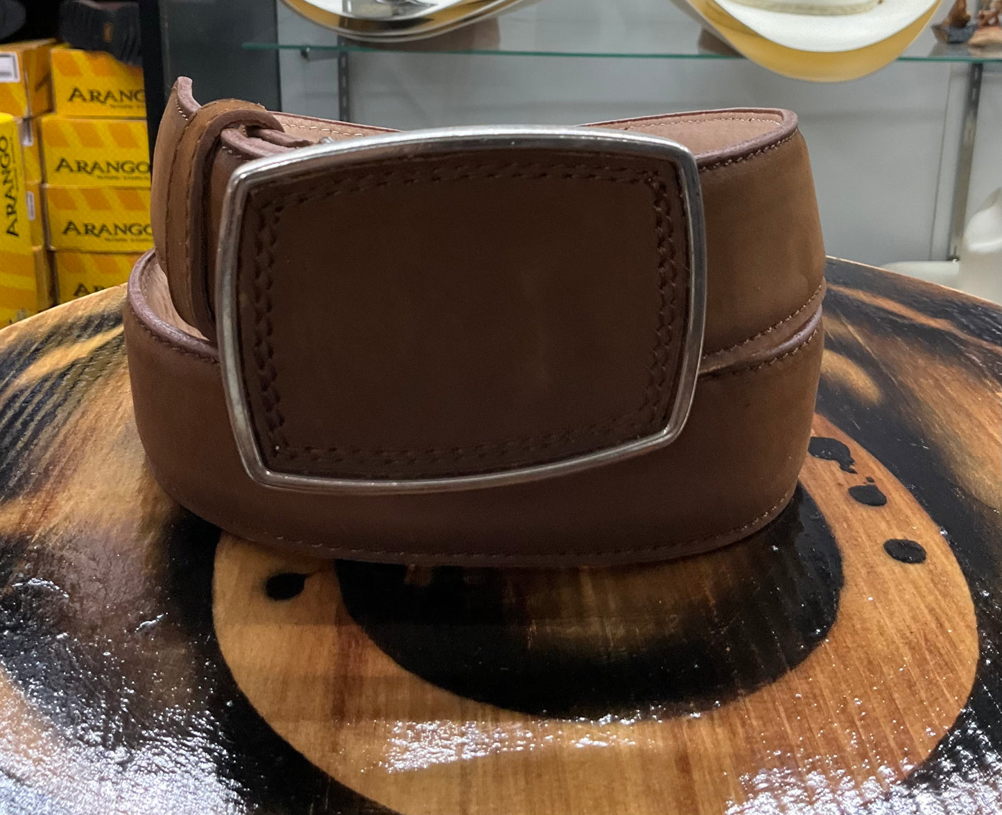Men belt leather suede light brown ( Cinto gamuza cafe Claro liso hebilla cuadrada )