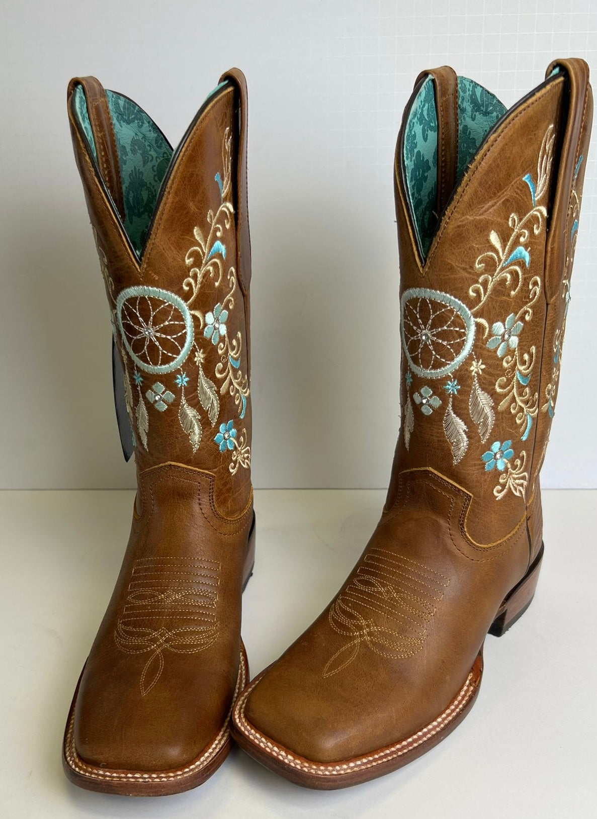 Dreamcatcher honey women’s boots