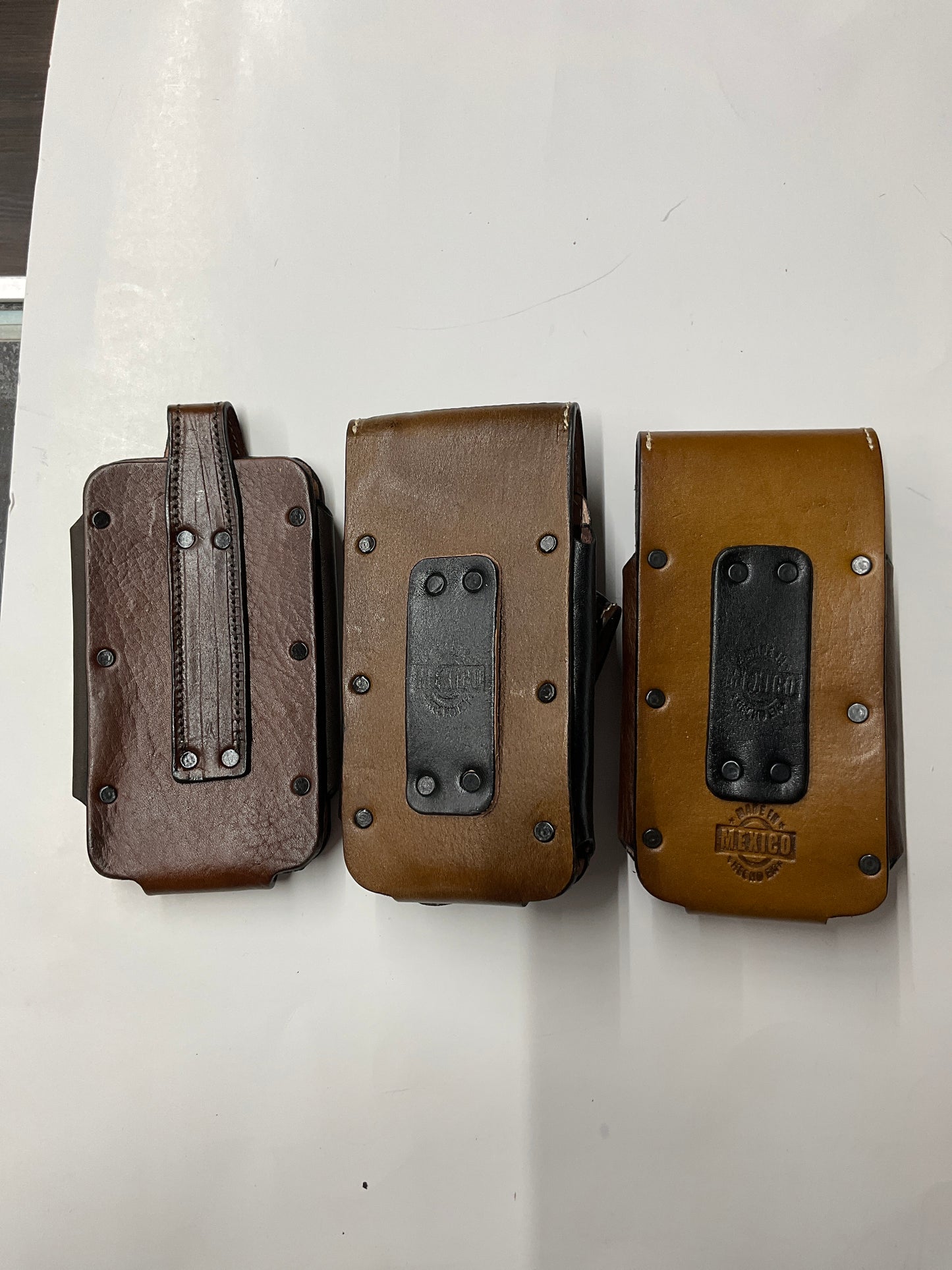 Cell phone case & knife (Funda para celular y Navaja cinceladas )