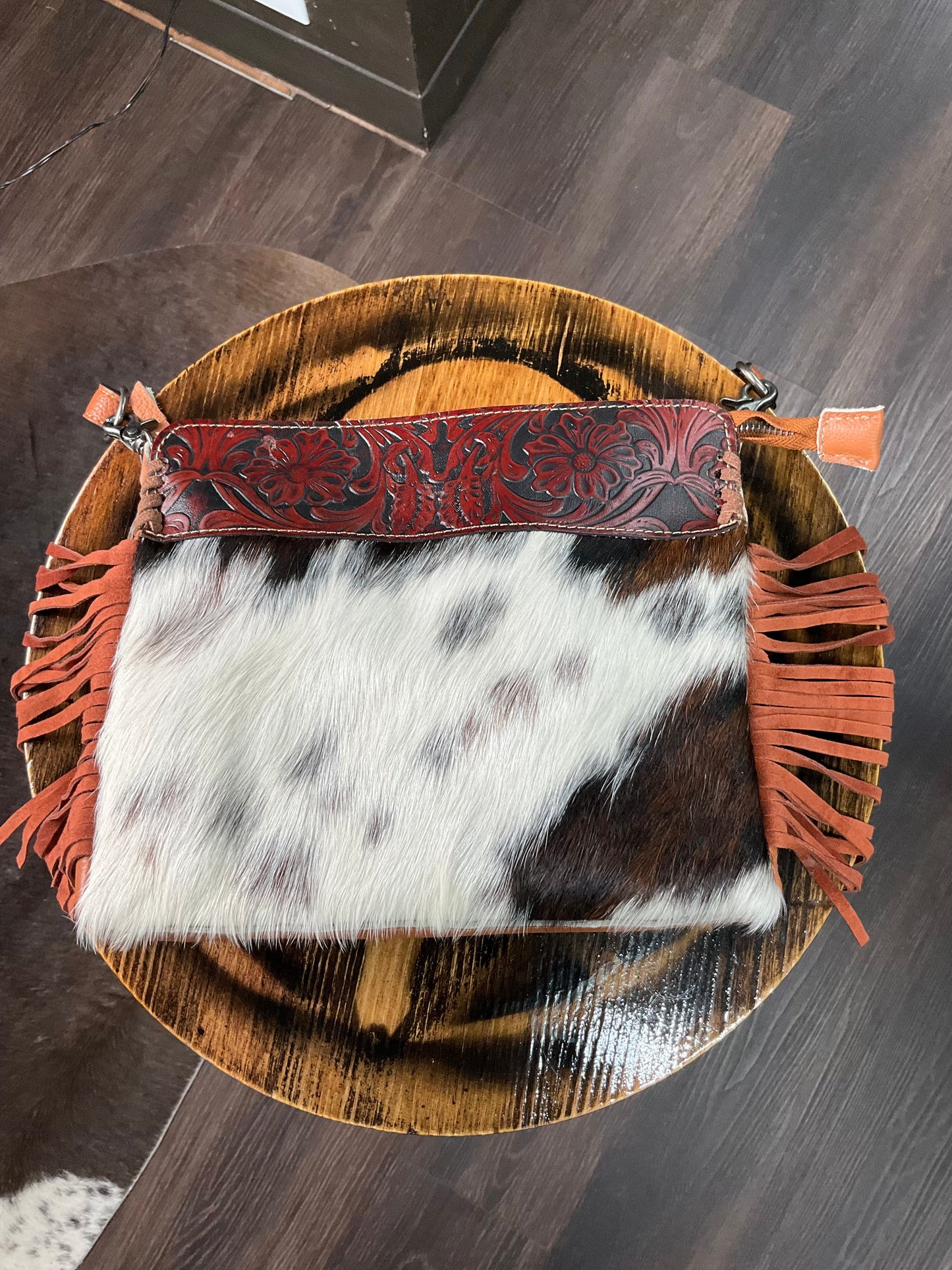 Cartera pelo de vaca flecos