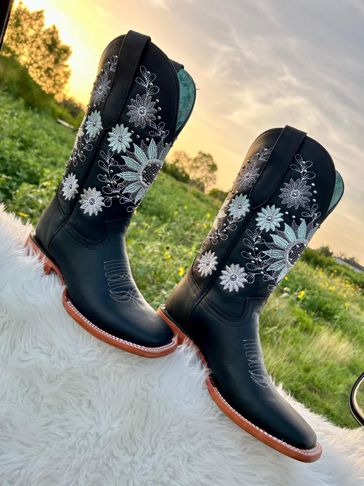Sunflower black lady’s boots