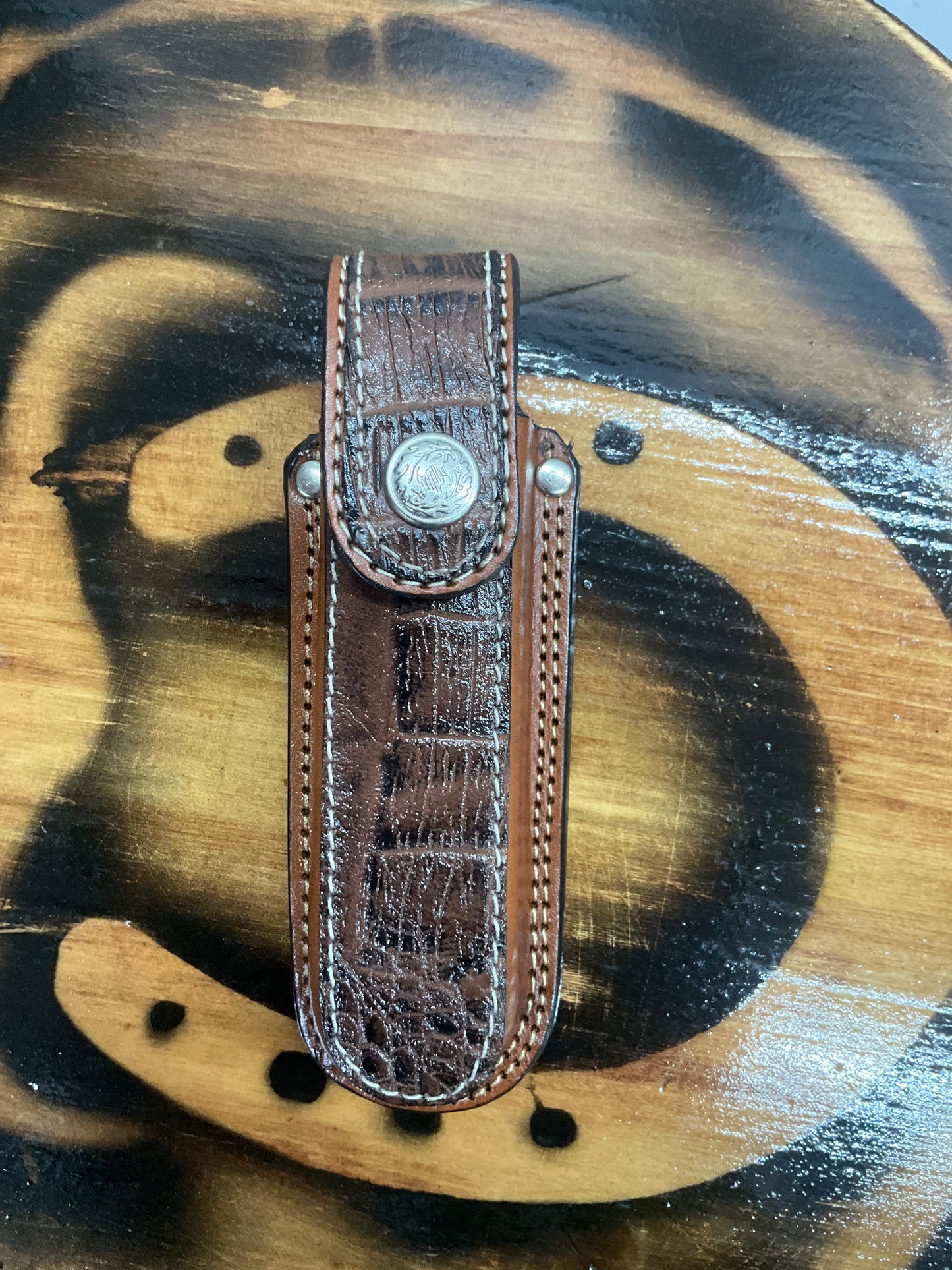 Funda para navaja pelo de vaca y print tabaco y negra