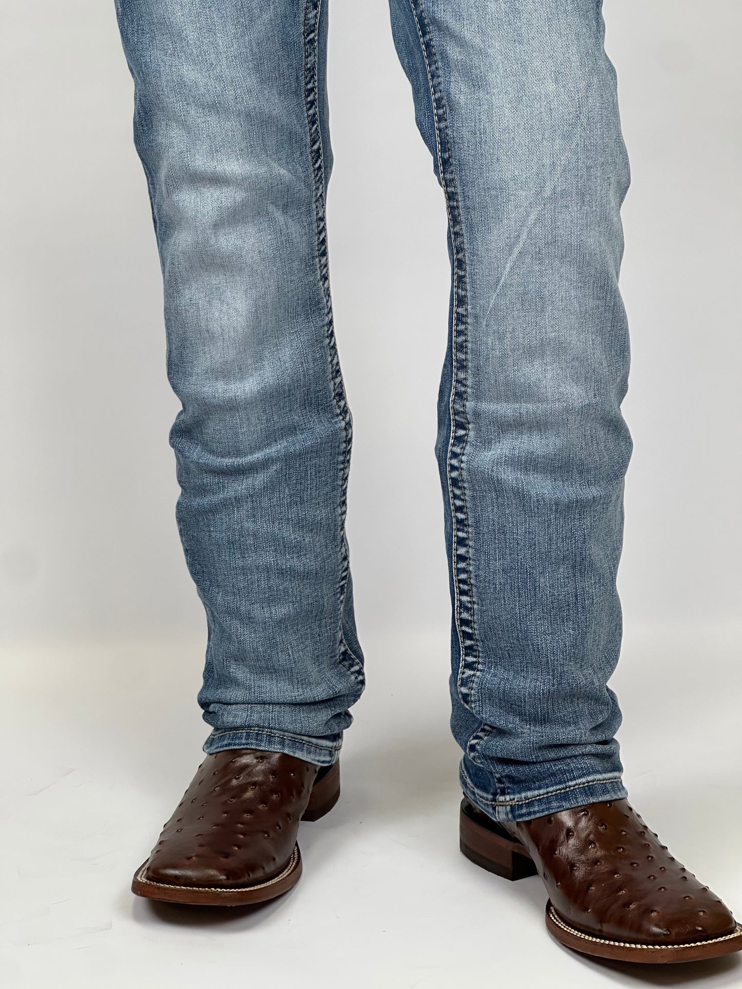 Montero MT4671-LT Men’s Modern Boot Cut Jeans