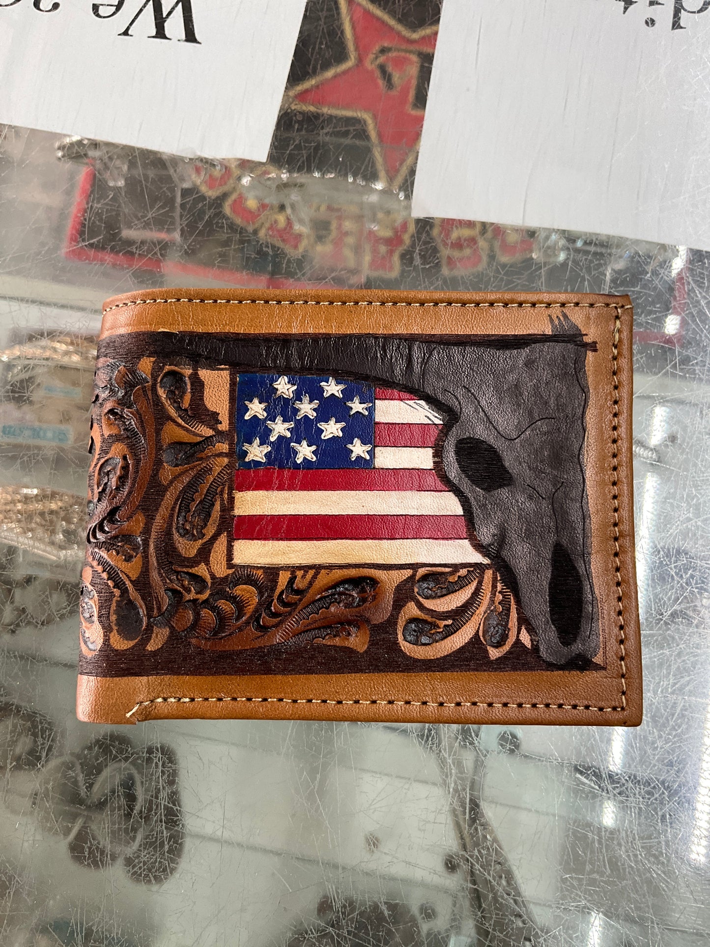 Wallet bi-fold cincelada MC
