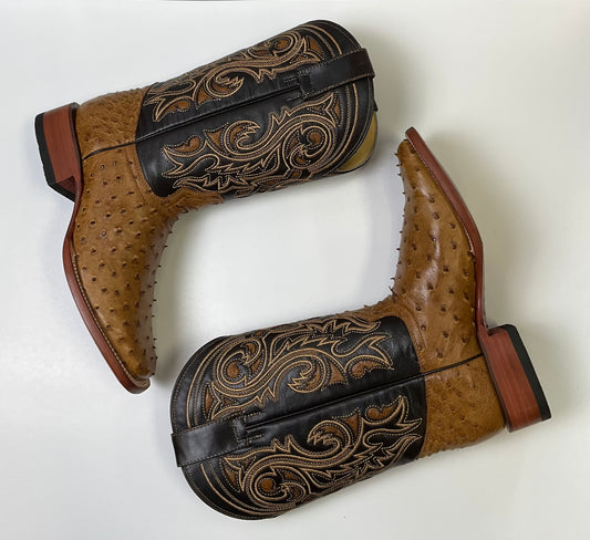Exotic ostrich saddle boots .- Botas avestruz exoticas color saddle.