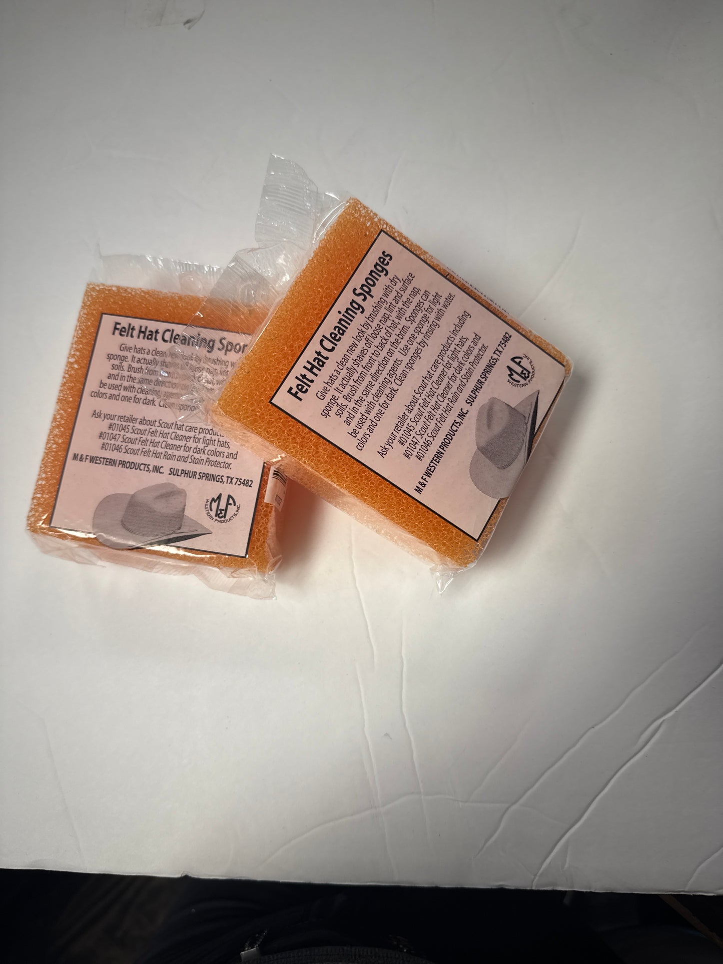 Felt hat cleaning sponges (Esponjas para texanas )