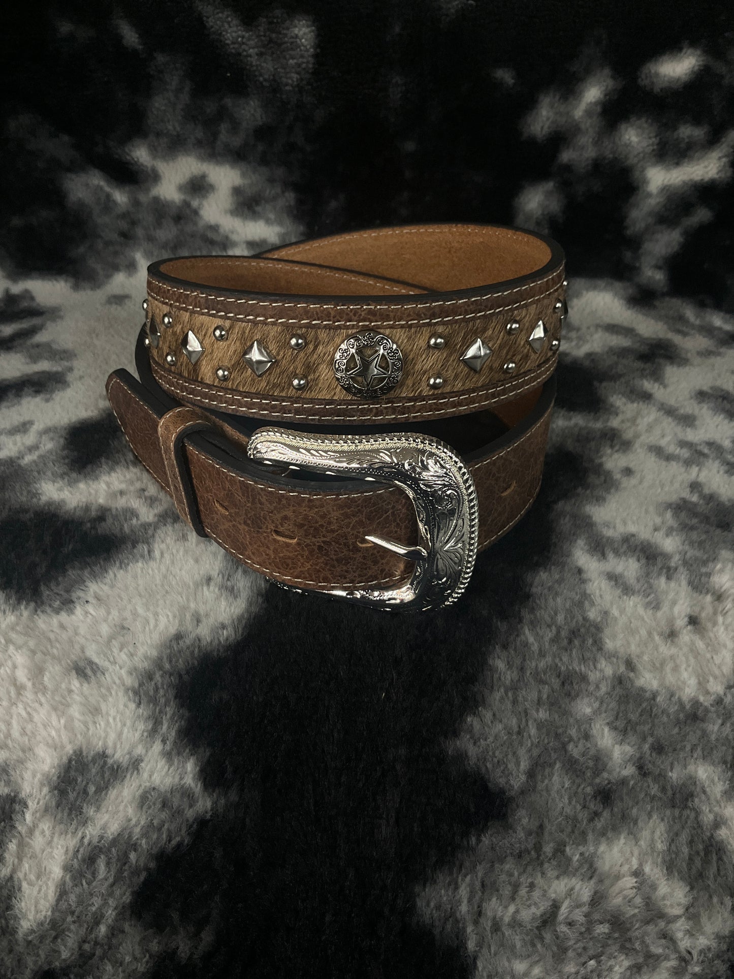 Mustang ridge cowhide MR2142