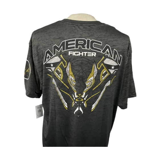 American Fighter Dalhart Black Gold/Negra Dorado SS Mens Shirt (Playera Caballero) Manga Corta