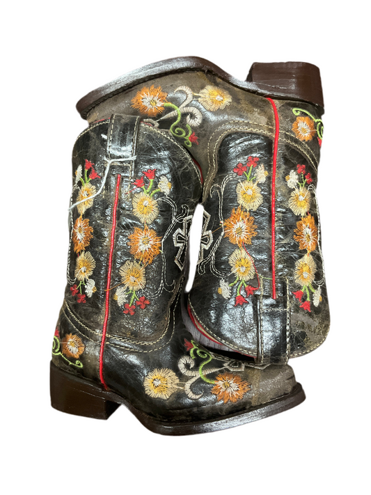 Ok corral Kids (Girls) Boots Clearance Final Sale/Last pair cross Floral pointed- toe boots