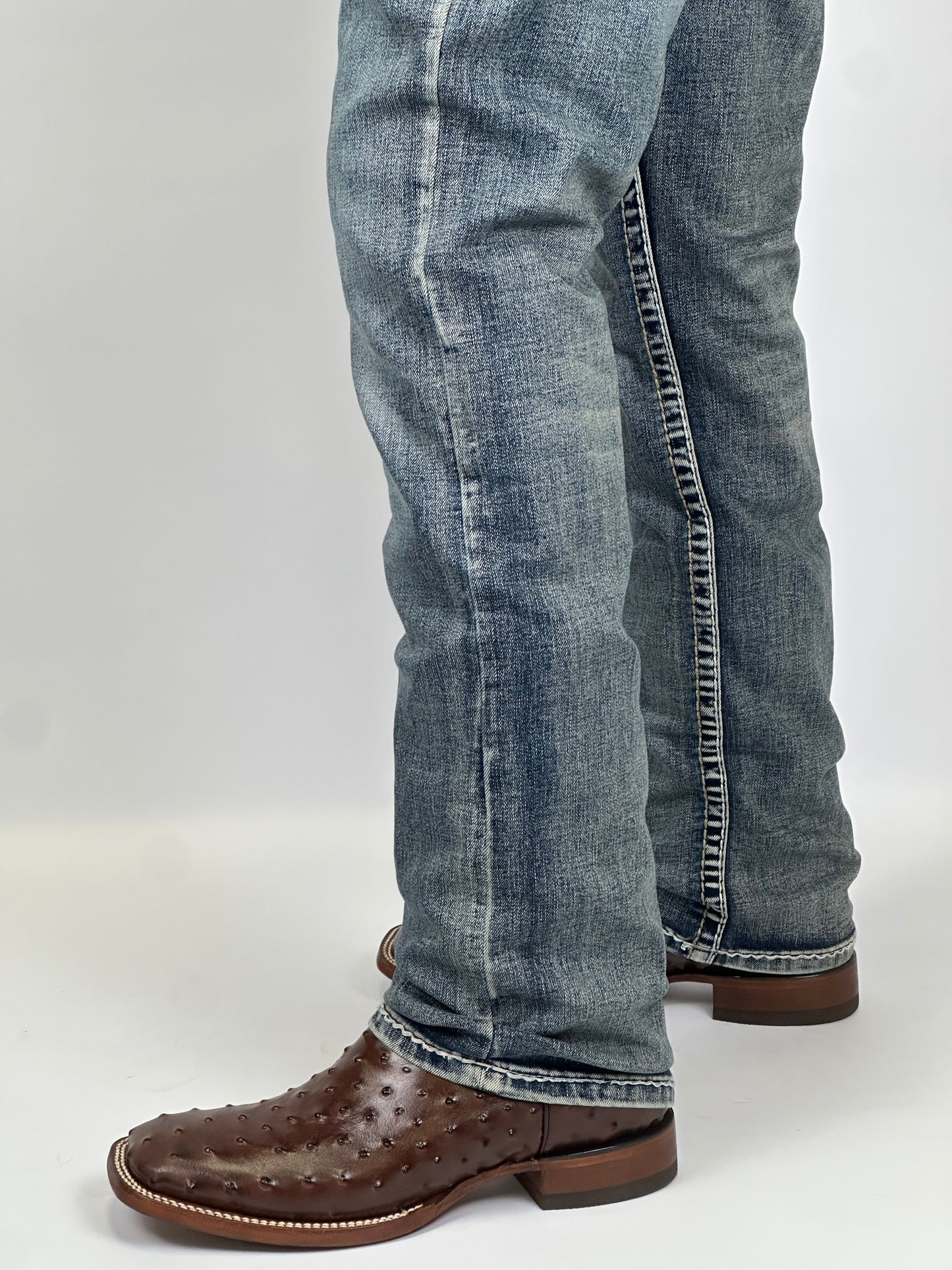 Montero MT4661-MED Medium Blue Men’s Modern Boot Cut Jeans