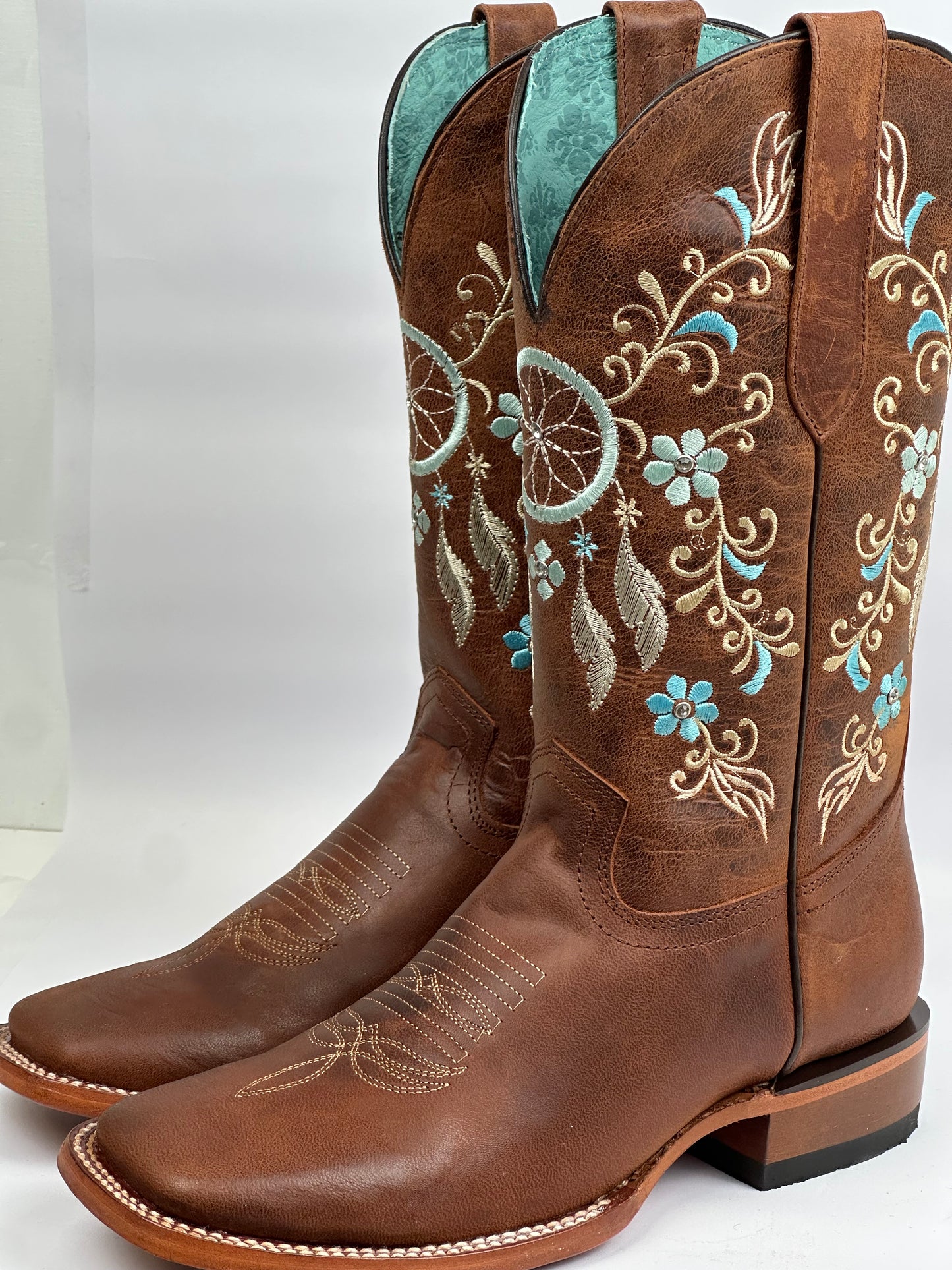 Arango Women’s Dreamcatcher Boots – Rush Brown