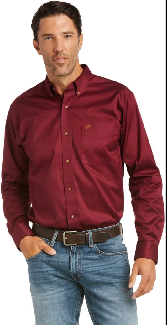 Ariat Solid twill ftd ls shirt color:burgundy 10034226