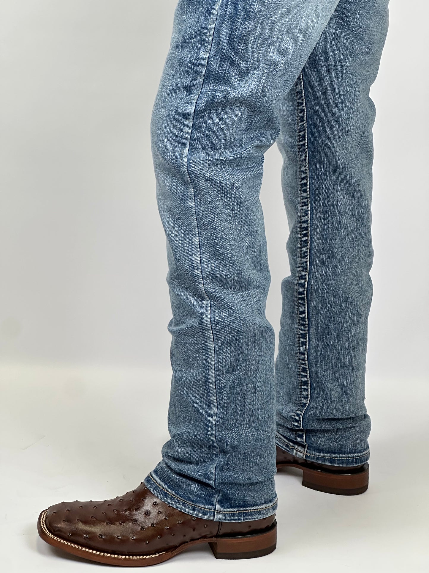 Montero MT4671-LT Men’s Modern Boot Cut Jeans