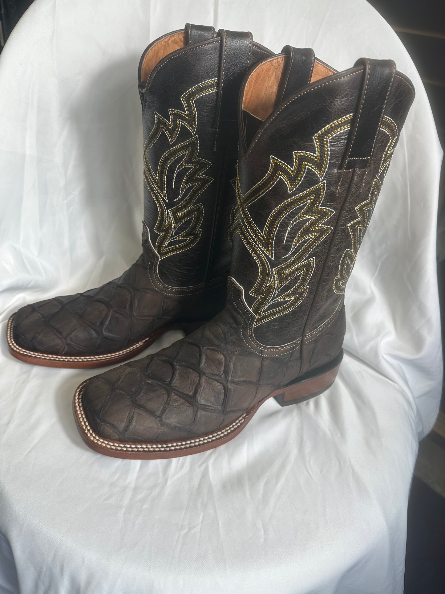 American Brand Pirarucu Boots 070 PPAL C – Café Picasso Square Toe Leather Sole