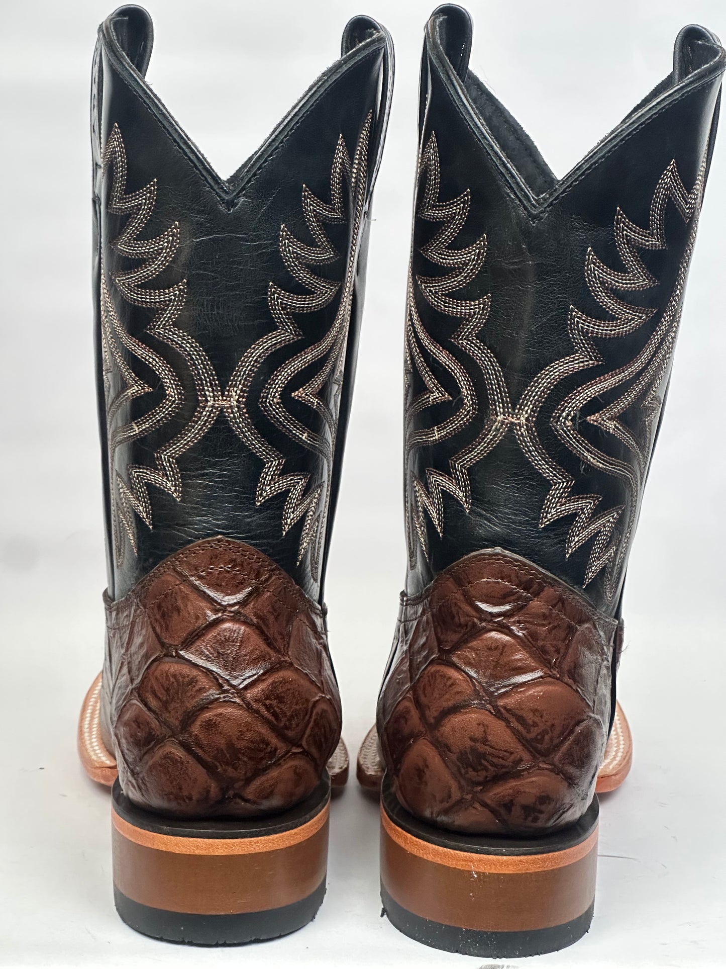 Arango Pirarucu Fish Print Tobacco Pro-Rodeo Men’s Western Boots