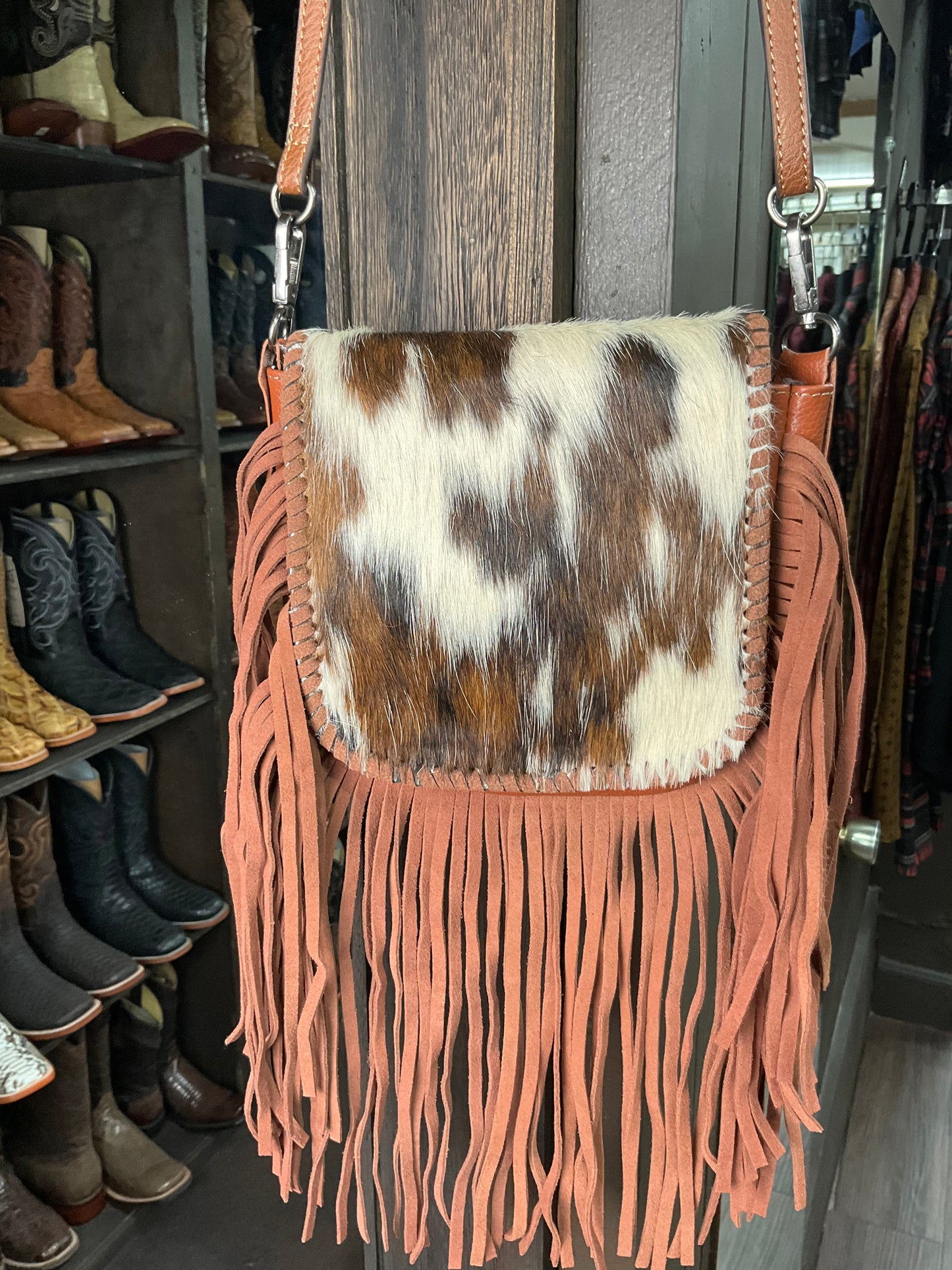 Cowhide fringes purse ( cartera dama flecos y Pelo de vaca )