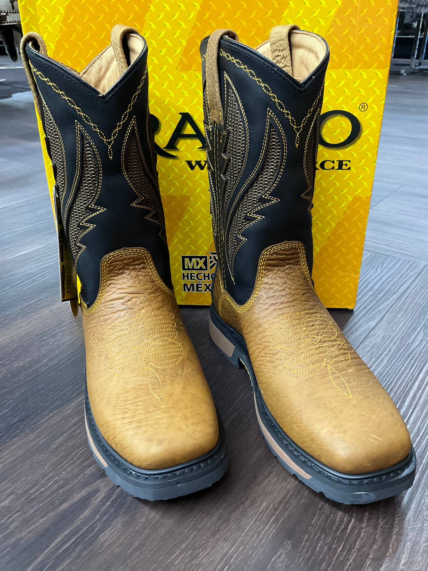 Arango promax shark vent Men work boots Brown