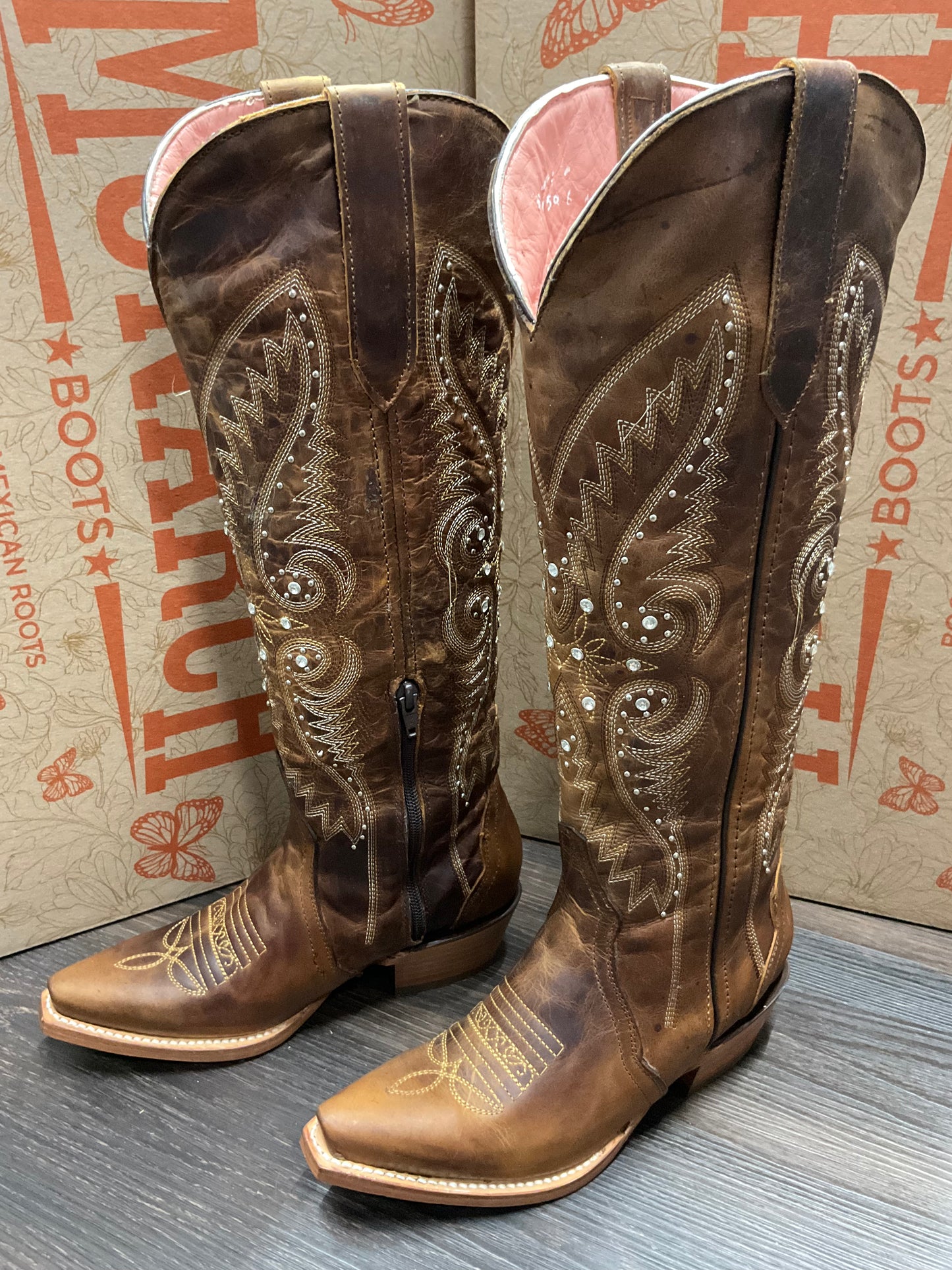 Monarca women boots tall Celestina Maya Miel