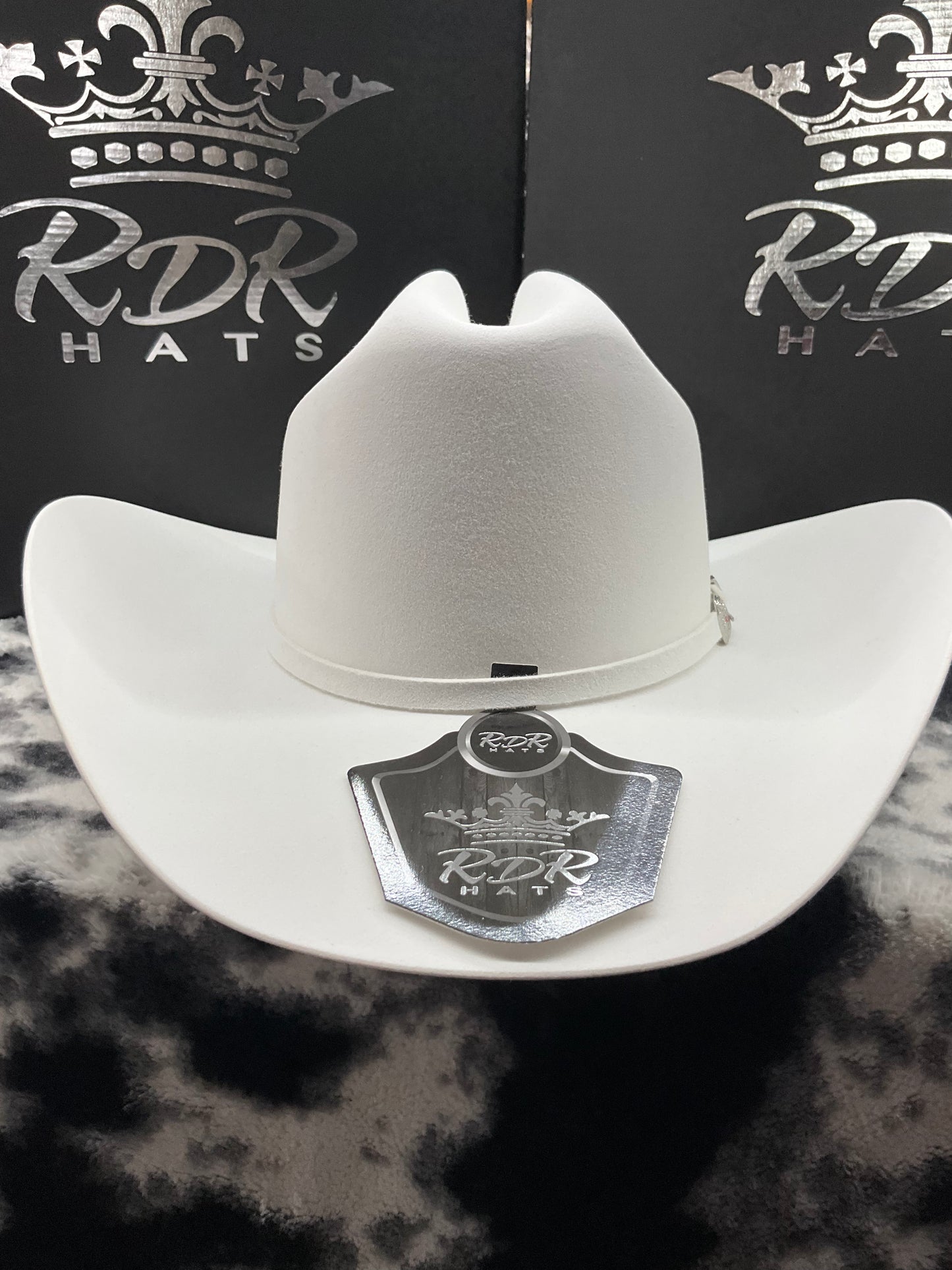 RDR Hat 6XM70 White Marlboro Brim 4”